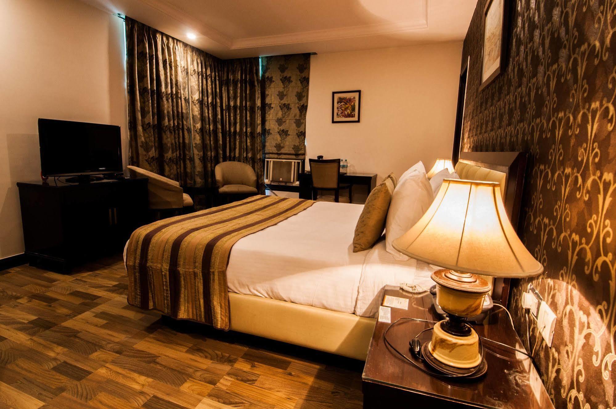 Hotel Africa Avenue Nové Dillí Exteriér fotografie